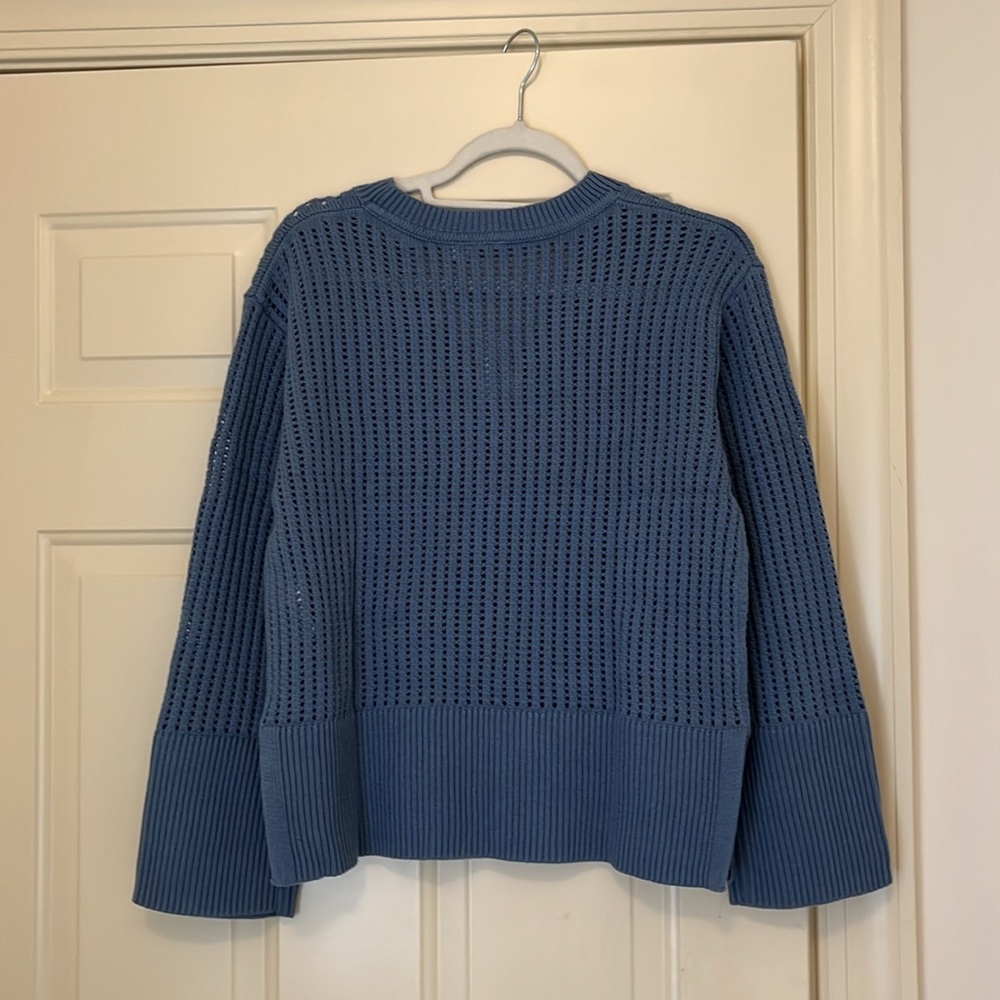 GAP Bainbridge Blue Relaxed Crochet V-Neck Sweater/NWT/S - Picture 16 of 16